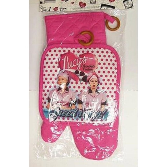 I Love Lucy New Oven Mitt & Potholder Set Gift Kitchen Chocolate Factory TV Show - Picture 3 of 3